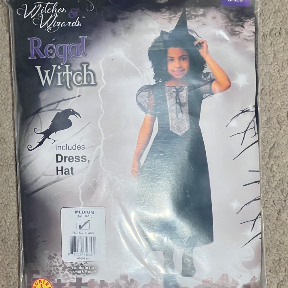 Regal Witch Costume - Black and White